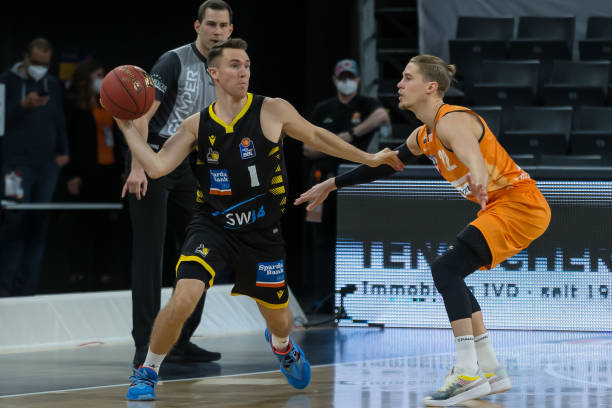 消费者对亚 消费者对亚